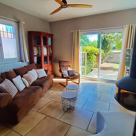 3 Climatisees Proche Avec Jardin Clos Villa *