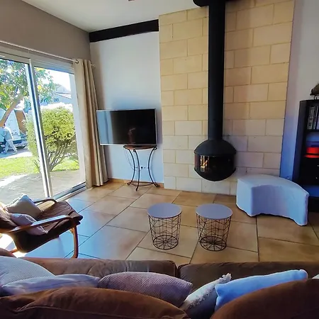 Villa 3 Climatisées Proche Avec Jardin Clos *