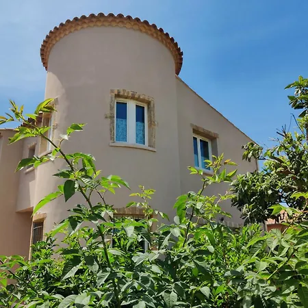 3 Climatisées Proche Avec Jardin Clos Villa