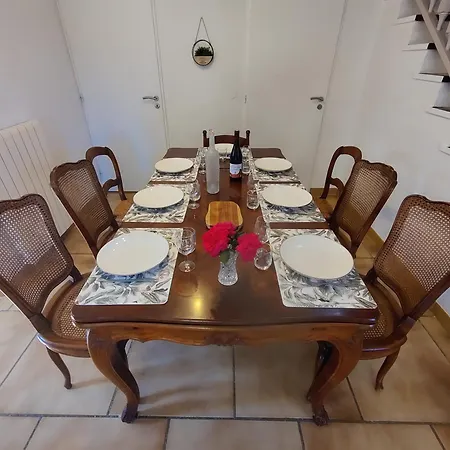 3 Climatisées Proche Avec Jardin Clos Villa *
