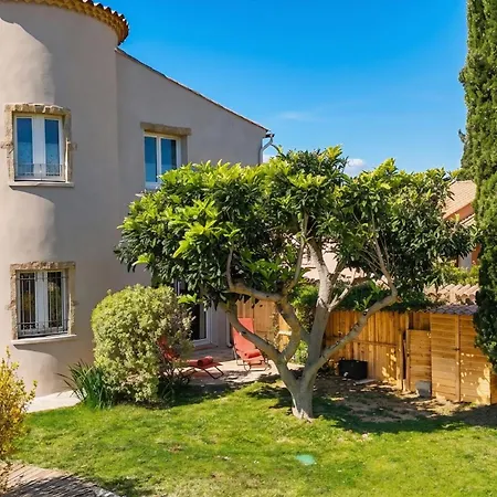 3 Climatisées Proche Avec Jardin Clos Villa *